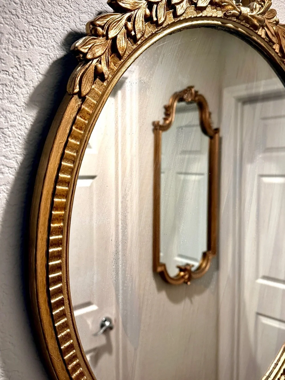 Source Unknown decorative round
